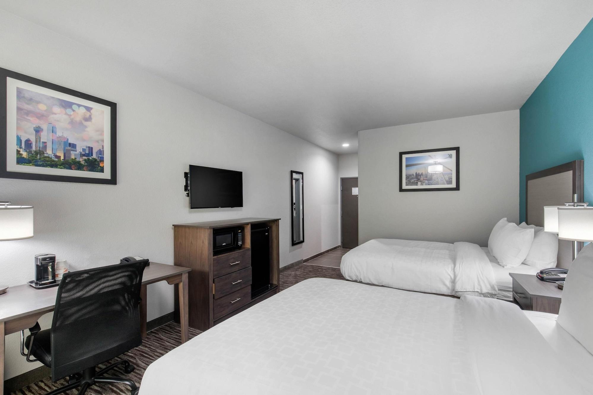 Clarion Inn & Suites Dfw North Irving Exterior foto